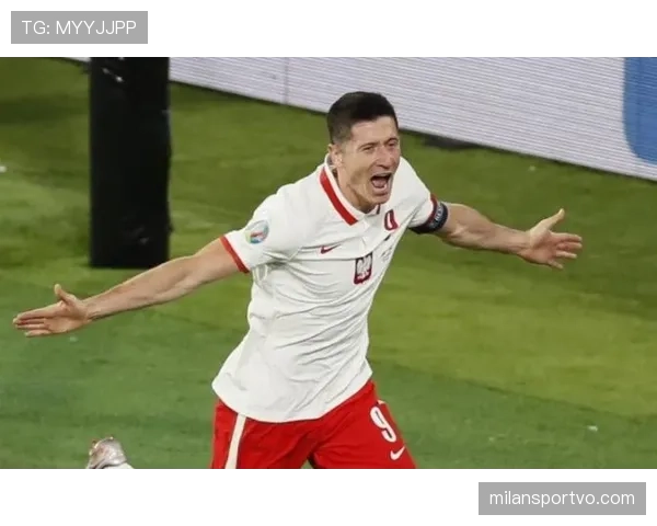 伊布与莱万：终结集中度分化，单点强攻转向体系适配