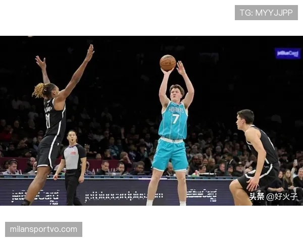 库珀·弗拉格持球突破效率提升显著拉开防守差距