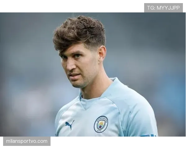 约翰·斯通斯：英格兰国家队主力中卫长期稳定出场